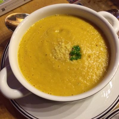 Karotten-Kokosmilch-Suppe