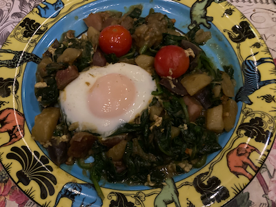 Indisches Erdäpfel-Curry mit Blattspinat und dreierlei Erdäpfel