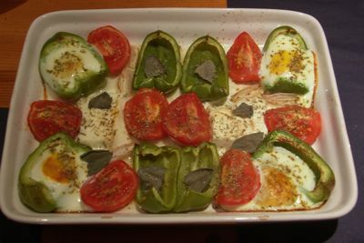 Ofen-Gemüse mit Schafskäse und Spiegeleier