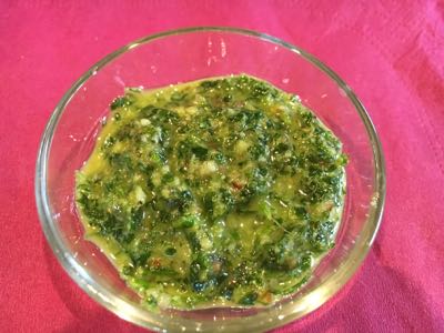 Petersil-Walnuss-Pesto Petersil-Walnuss-Pesto