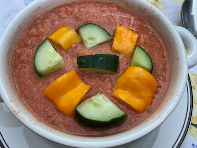 Kalte Tomaten-Joghurt-Suppe